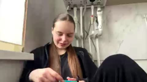 Snapshot of joyceneubaum chatting on 02-13-26, 09:05 Hi im Joyce online show from 02-13-26, 09:05