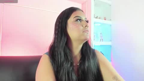 Snapshot of joycepierce chatting on 03-17-26, 12:30 joycepierce online show from 03-17-26, 12:30