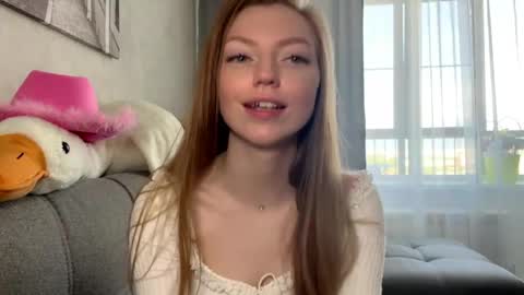 Snapshot of joyegeesey chatting on 05-24-26, 11:04 Bella online show from 05-24-26, 11:04