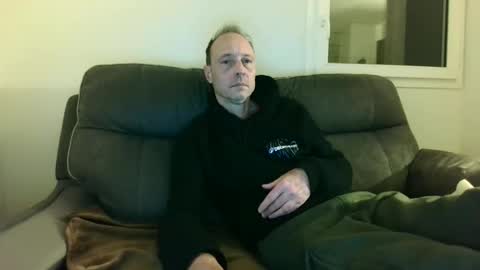 Snapshot of jpf421 chatting on 03-08-25, 06:47 exhib248 online show from 03-08-25, 06:47