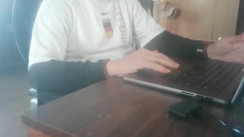 Snapshot of jraiven chatting on 04-11-26, 09:52 Soy Rai online show from 04-11-26, 09:52