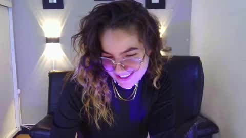 Snapshot of jsneiidy_ath chatting on 12-18-24, 03:58 Josneidy Jos online show from 12-18-24, 03:58