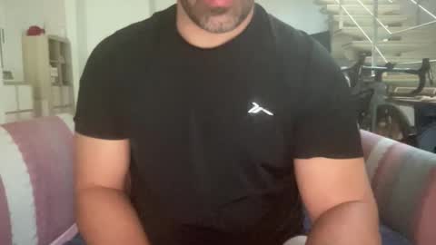 Snapshot of jsrmr chatting on 11-09-25, 08:23 jsrmr online show from 11-09-25, 08:23