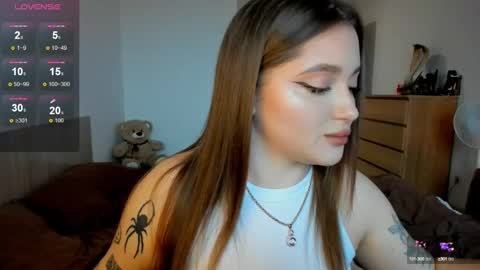 Julia and Julia online show from 03-12-25, 02:23