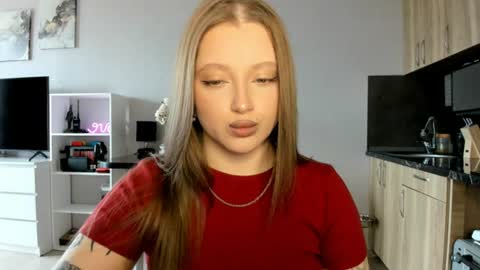 Julia and Julia online show from 06-24-26, 10:36