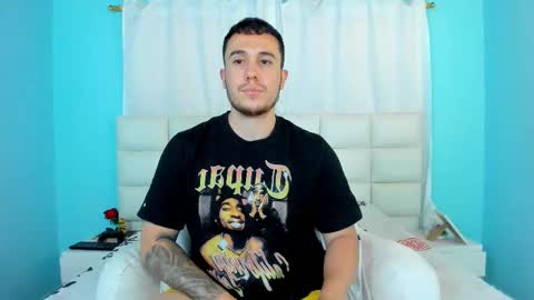 Snapshot of juan__jimenez chatting on 09-23-25, 09:51 Juan online show from 09-23-25, 09:51