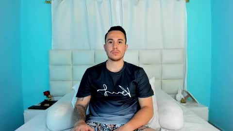 Snapshot of juan__jimenez chatting on 10-20-25, 10:21 Juan online show from 10-20-25, 10:21