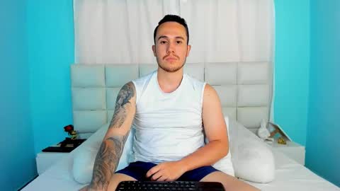 Snapshot of juan__jimenez chatting on 10-28-25, 08:11 Juan online show from 10-28-25, 08:11