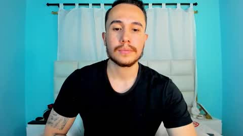 Snapshot of juan__jimenez chatting on 12-20-25, 01:12 Juan online show from 12-20-25, 01:12