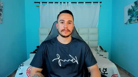 Snapshot of juan__jimenez chatting on 02-01-26, 01:48 Juan online show from 02-01-26, 01:48