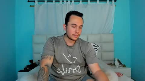 Snapshot of juan__jimenez chatting on 03-08-26, 02:04 Juan online show from 03-08-26, 02:04