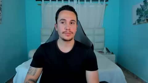 Snapshot of juan__jimenez chatting on 03-20-26, 10:25 Juan online show from 03-20-26, 10:25