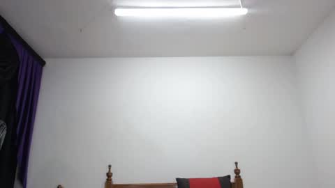 Snapshot of juan_and_luciana chatting on 12-13-24, 06:38 online show from 12-13-24, 06:38