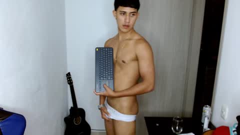 Snapshot of juan_da01 chatting on 12-12-24, 04:59 JuanDa online show from 12-12-24, 04:59