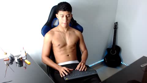 Snapshot of juan_da01 chatting on 01-27-25, 03:37 JuanDa online show from 01-27-25, 03:37