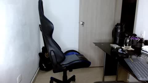 Snapshot of juan_da01 chatting on 02-14-25, 04:15 JuanDa online show from 02-14-25, 04:15