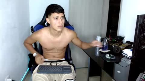 Snapshot of juan_da01 chatting on 02-25-25, 12:47 JuanDa online show from 02-25-25, 12:47