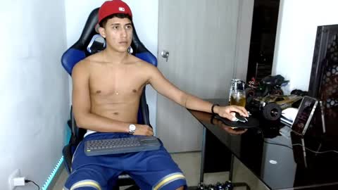 Snapshot of juan_da01 chatting on 03-05-25, 12:27 JuanDa online show from 03-05-25, 12:27