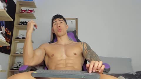 Snapshot of juan_fit2024 chatting on 12-06-24, 01:51 juan online show from 12-06-24, 01:51