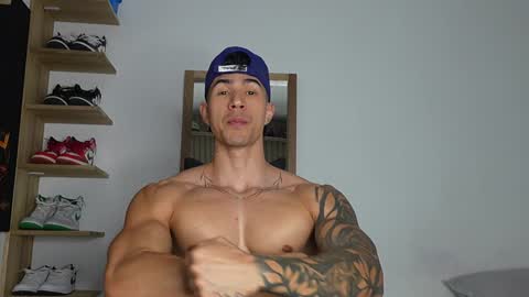 Snapshot of juan_fit2024 chatting on 12-15-24, 06:26 juan online show from 12-15-24, 06:26