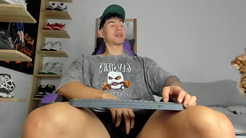 Snapshot of juan_fit2024 chatting on 01-31-25, 05:21 juan online show from 01-31-25, 05:21