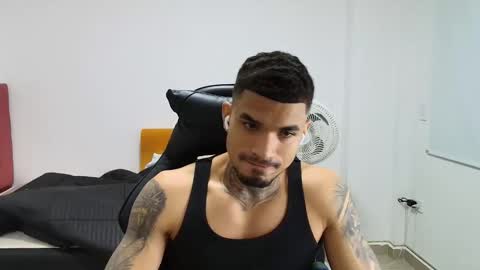 juan_gomez_1 online show from 11-27-25, 11:07