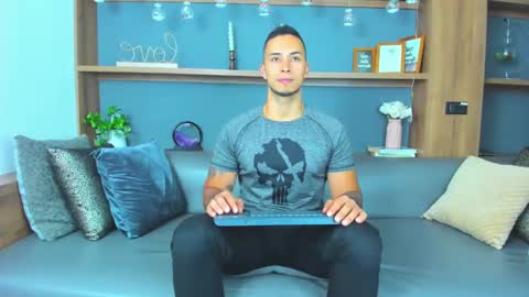 Snapshot of juan_muscle chatting on 02-10-25, 02:08 juan_muscle online show from 02-10-25, 02:08
