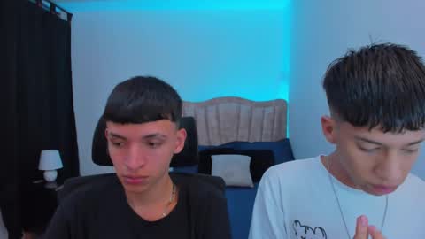 Snapshot of juan_nd_steven chatting on 10-07-25, 04:31 JuanSteven online show from 10-07-25, 04:31