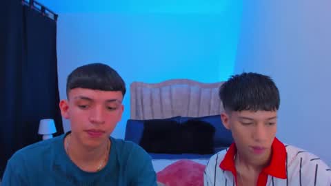 Snapshot of juan_nd_steven chatting on 10-10-25, 04:33 JuanSteven online show from 10-10-25, 04:33