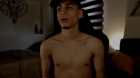 Juan Posada online show from 02-10-26, 07:07