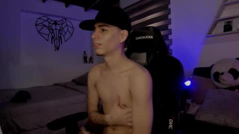 Snapshot of juan_posada1 chatting on 02-11-26, 08:36 Juan Posada online show from 02-11-26, 08:36