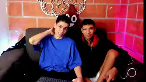 Snapshot of juan_posada1 chatting on 03-10-26, 03:28 Juan Posada online show from 03-10-26, 03:28