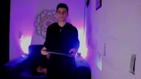 Snapshot of juan_posada1 chatting on 03-26-26, 10:37 Juan Posada online show from 03-26-26, 10:37