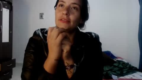 Snapshot of juana_monte chatting on 06-19-26, 01:54 juana_monte online show from 06-19-26, 01:54