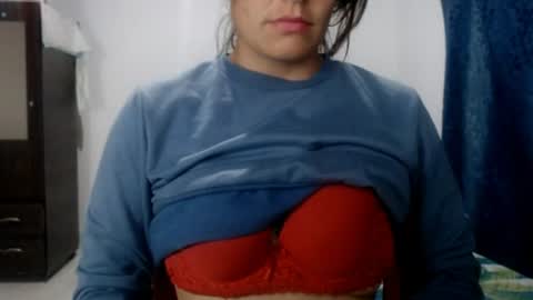 Snapshot of juana_monte chatting on 06-20-26, 12:03 juana_monte online show from 06-20-26, 12:03
