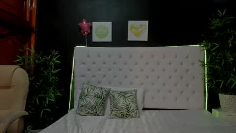 Snapshot of juana_naranjo chatting on 05-20-26, 03:02 juana_naranjo online show from 05-20-26, 03:02