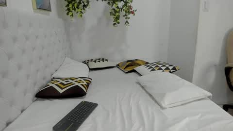 Snapshot of juana_naranjo chatting on 06-05-26, 06:52 juana_naranjo online show from 06-05-26, 06:52