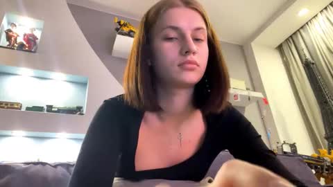 Snapshot of juanastrefeler chatting on 11-08-25, 04:07 Lola online show from 11-08-25, 04:07