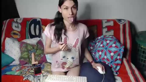 JUANA ALEJANDRA VELEZ online show from 01-05-25, 01:04