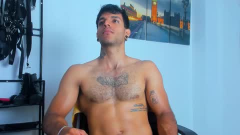 Juan Esteban online show from 10-15-25, 02:44