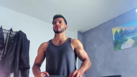 Juan Esteban online show from 05-05-26, 01:02