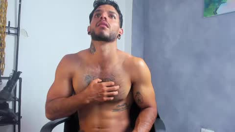 Juan Esteban online show from 05-08-26, 12:27
