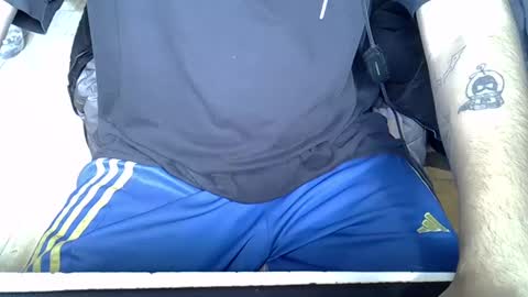 juanca_247 online show from 09-10-25, 03:12