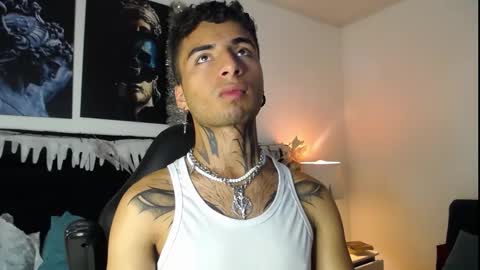 juancamilo66_ online show from 01-04-25, 02:03