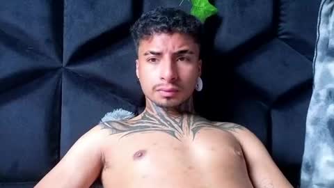 juancamilo66_ online show from 05-10-26, 07:08