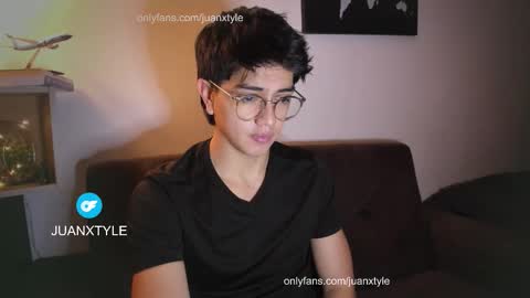 . online show from 10-28-25, 01:09