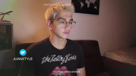 Snapshot of juancamroom chatting on 02-11-26, 06:46 . online show from 02-11-26, 06:46