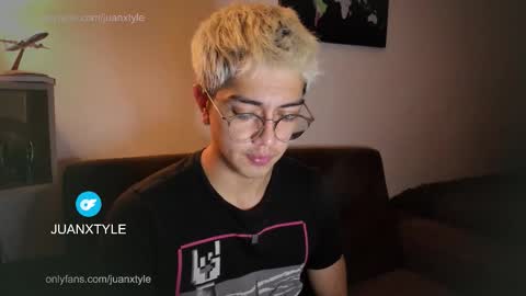 Snapshot of juancamroom chatting on 02-21-26, 04:13 . online show from 02-21-26, 04:13