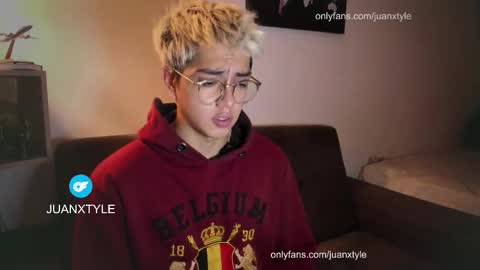 Snapshot of juancamroom chatting on 03-06-26, 06:10 . online show from 03-06-26, 06:10