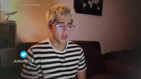 Snapshot of juancamroom chatting on 03-11-26, 10:32 . online show from 03-11-26, 10:32